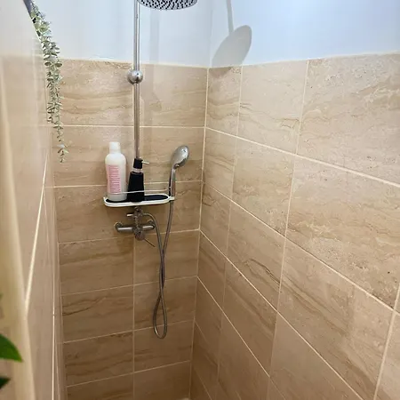 Sweet Home-parking Gratuit - Appartement-proche Centre Ville-2 Apartman